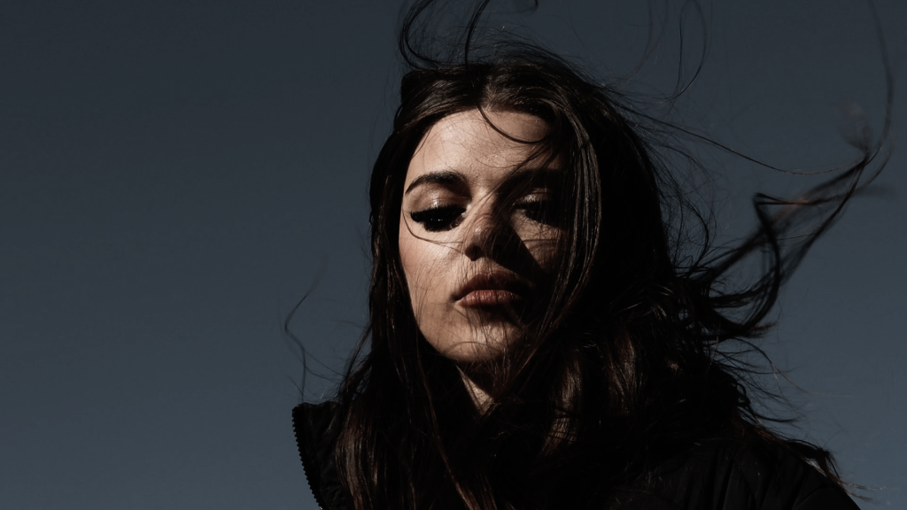 Tranquility: Aeterna’s Lauren Validus and Blair Hunter: A Breath of Fresh Air